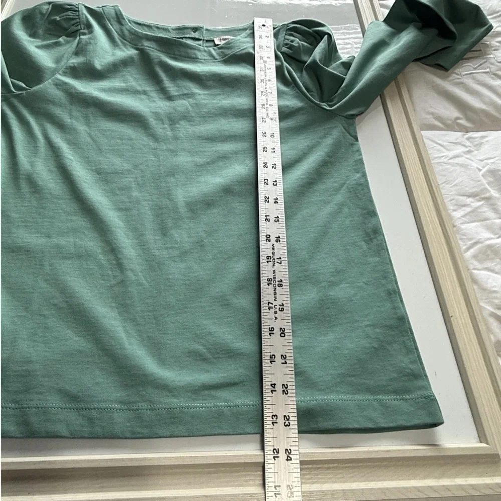 J Crew | 100% Cotton Green Puff-sleeve Button-Back Top | Size Small